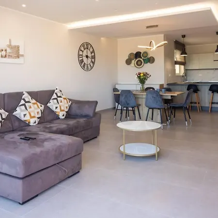 Apartament Huge Pool In Ph - By Homely Malta! Mosta