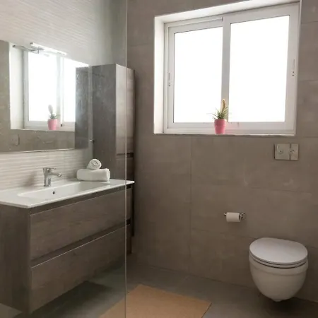 Huge Pool In Ph - By Homely Malta! Apartament