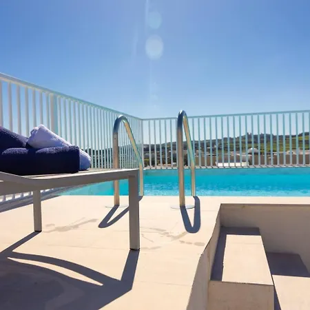 Huge Pool In Ph - By Homely Malta! Mosta